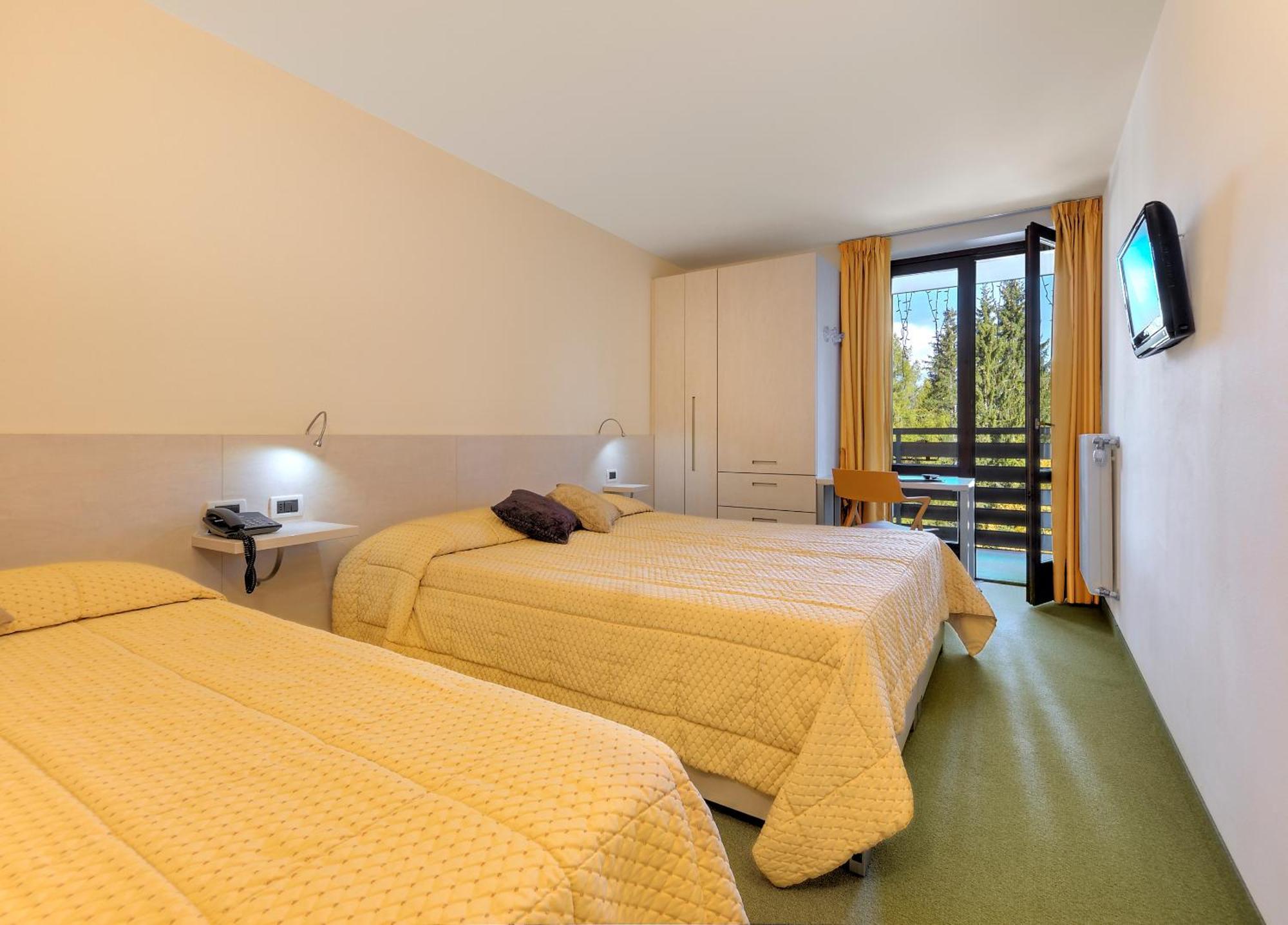 Hotel Alaska โฟลการีดา ภายนอก รูปภาพ