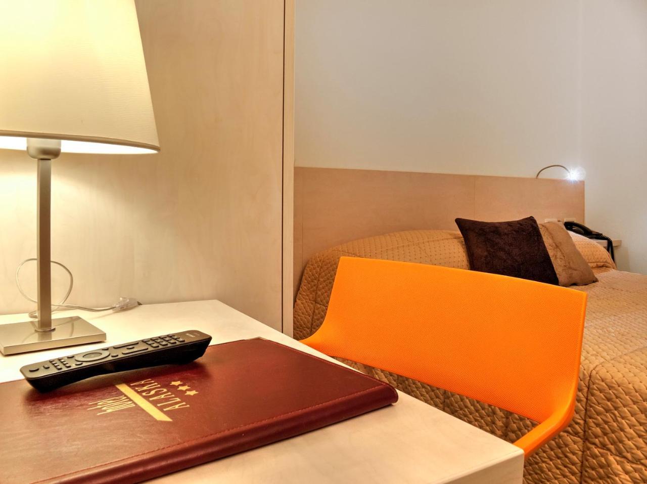 Hotel Alaska โฟลการีดา ภายนอก รูปภาพ