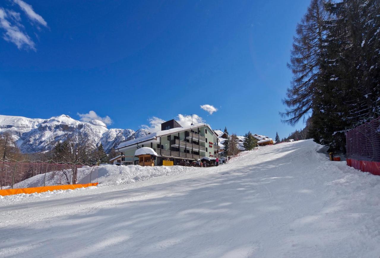 Hotel Alaska โฟลการีดา ภายนอก รูปภาพ